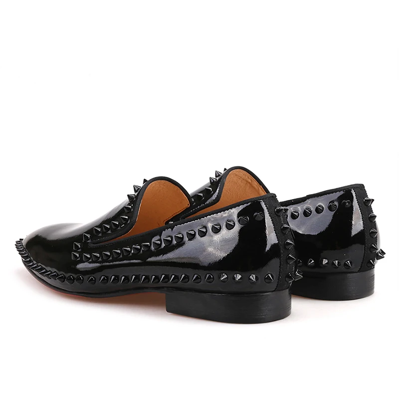Jeder Schuh Новое поступление ручной работы черный Лакированная кожа мужчин шипами обувь праздничная и Свадебная обувь с красной подошвой мужские лоферы