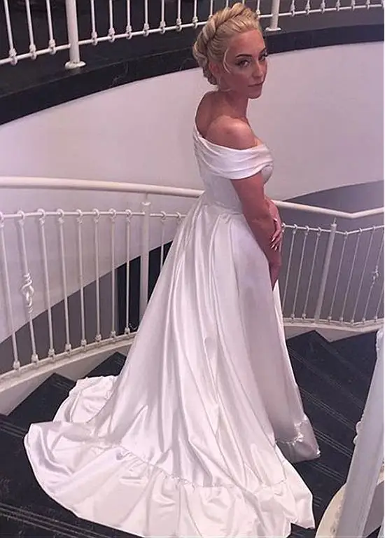 

Beach Vestido De Noiva Wedding Dresses A-line V-neck Off The Shoulder Satin Boho Dubai Arabic Wedding Gown Bridal Dresses
