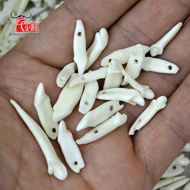 100pcs White Tooth Natural Bone Beads Pendants For Diy Jewelry Making Fashion Jewelry Accessories 15~25mm, Hole: 1.5~2mm