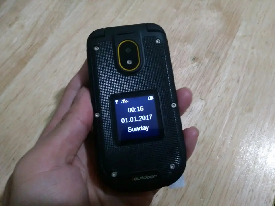 Ioutside F2 телефон Тонкий флип прочный водонепроницаемый двойной дисплей док-станция SOS факел светодиодный мобильный телефон
