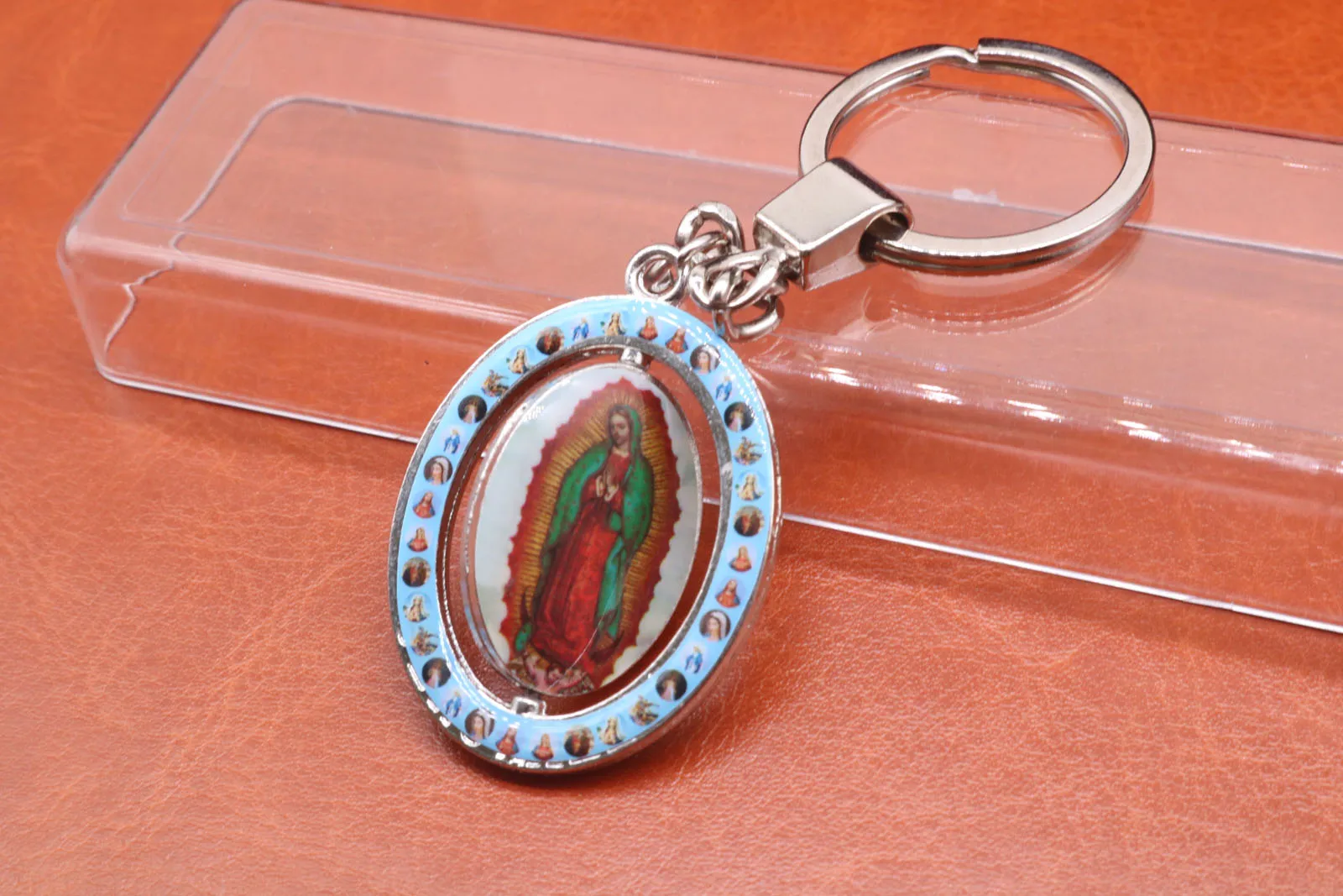 Wholesale all kinds of pictures Saint Virgin Jesus Christ revolving key chain fashion jewelry car ring cover frame | Украшения и