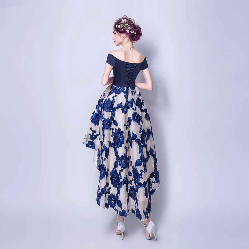 Ламия V образным вырезом атласная спереди и длинное сзади с длинным шлейфом для