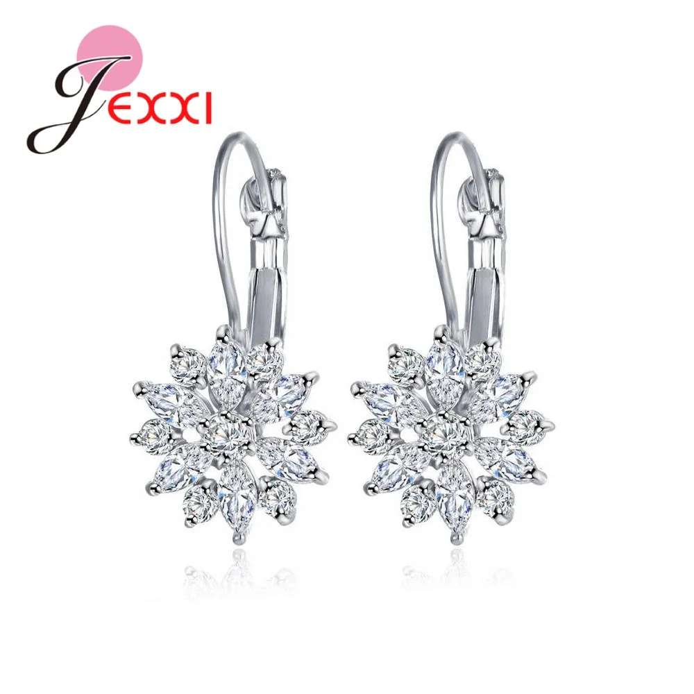 Женские серьги-гвоздики из серебра 925 пробы с фианитом