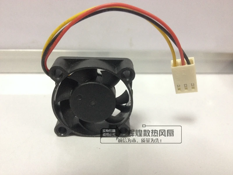 PLA03010S12M 3010 30x30x10 мм DC 12V 0.07A 3 линии 6300 об/мин 3.5CFM Тахометр мини осевой вентилятор