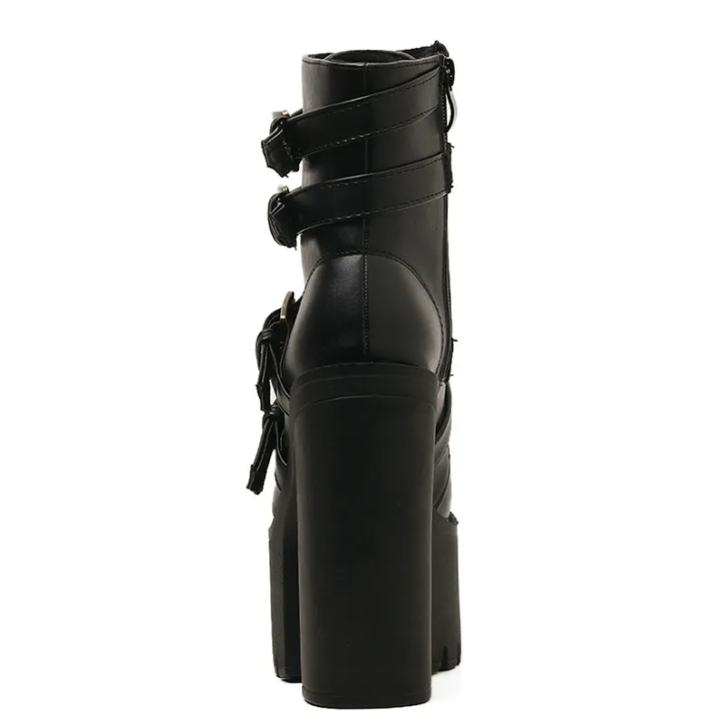 Ботильоны женские с заклепками мягкая кожа на платформе очень высоком каблуке