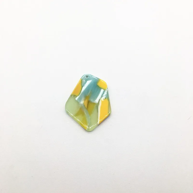 green yellow Новое поступление! 37x29 мм 50 шт./лот уксусная кислота неправильной формы амулеты для сережек аксессуары/детали для серег ювелирных изделий - Цвет: green yellow
