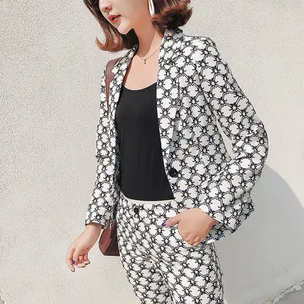 Женский брючный костюм в клетку элегантный клетчатый из двух предметов модная