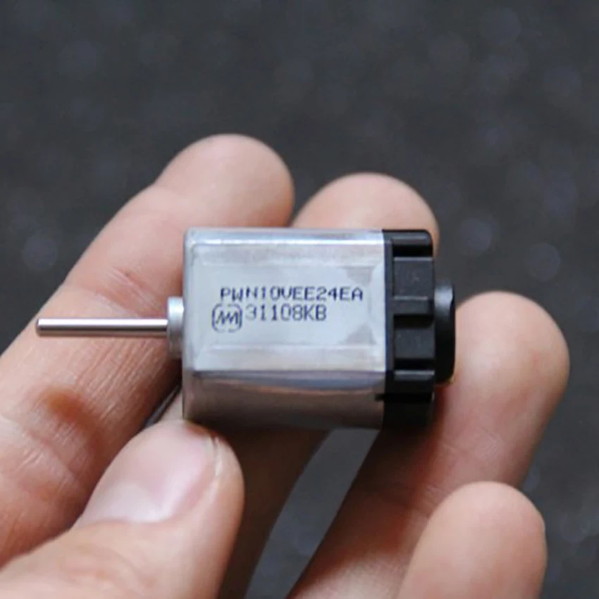 

Micro Motor PWN10VEE24EA Carbon Brush Motor DC 24V 35mA 3-pole Rotor Motor 12000 rpm Shaft Diameter 2mm, Shaft Length 13mm