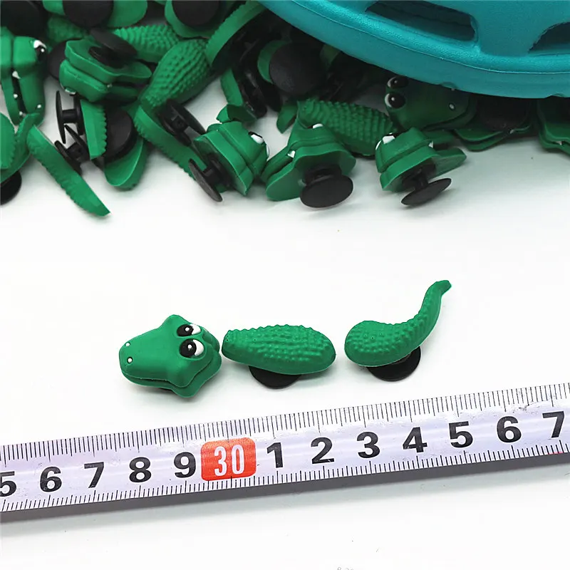 3Pcs a Set Shoe Decorations Novelty Cute PVC Animal 3D Crocodile Garden Shoes Accessories Croc Buckles Charm Ornaments 3D-ey03