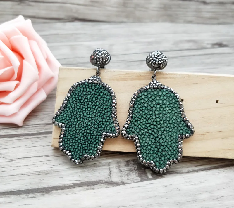 1 pair Natural Fishskin Pave Rhinestone Crystal Zircon Earrings Fashion palm shape Handmade women Jewelry ER690 | Украшения и
