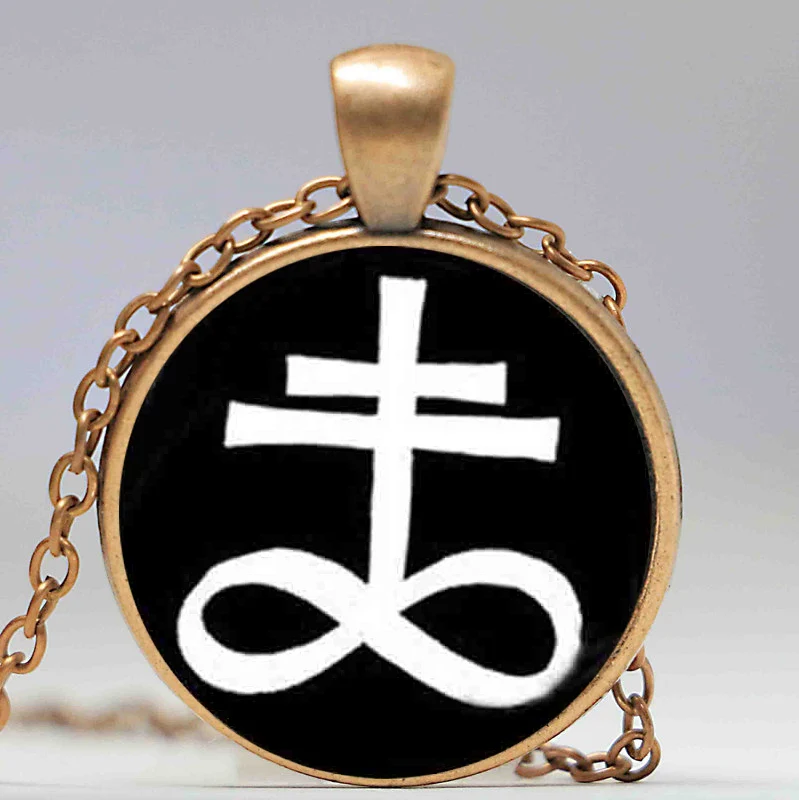 Оптовая продажа художественное стекло модные ювелирные изделия Левиафан Крест