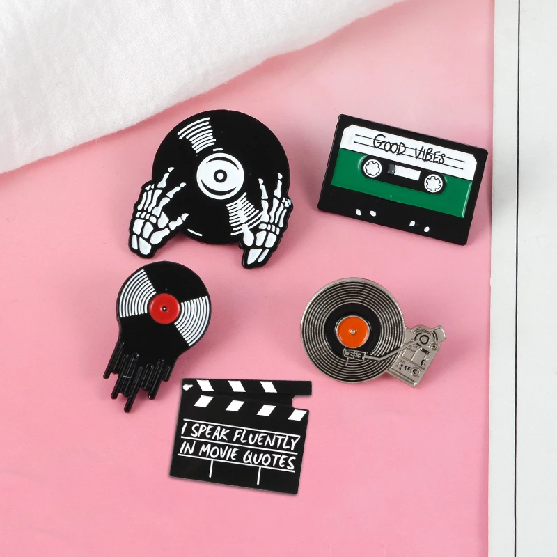 Music And Video Collection Crews Clapperboard Clap-stick Vinyl Record Player Tape Turntable Record DJ Enamel Brooch Pin For Gift