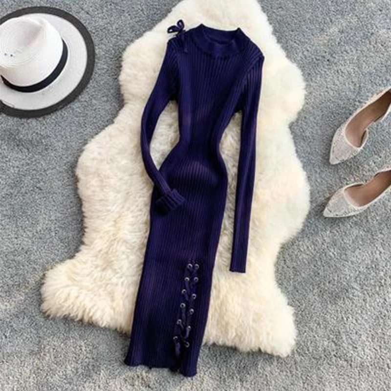 Трикотажное платье с высокой талией однотонное средней длины на шнурках длинным