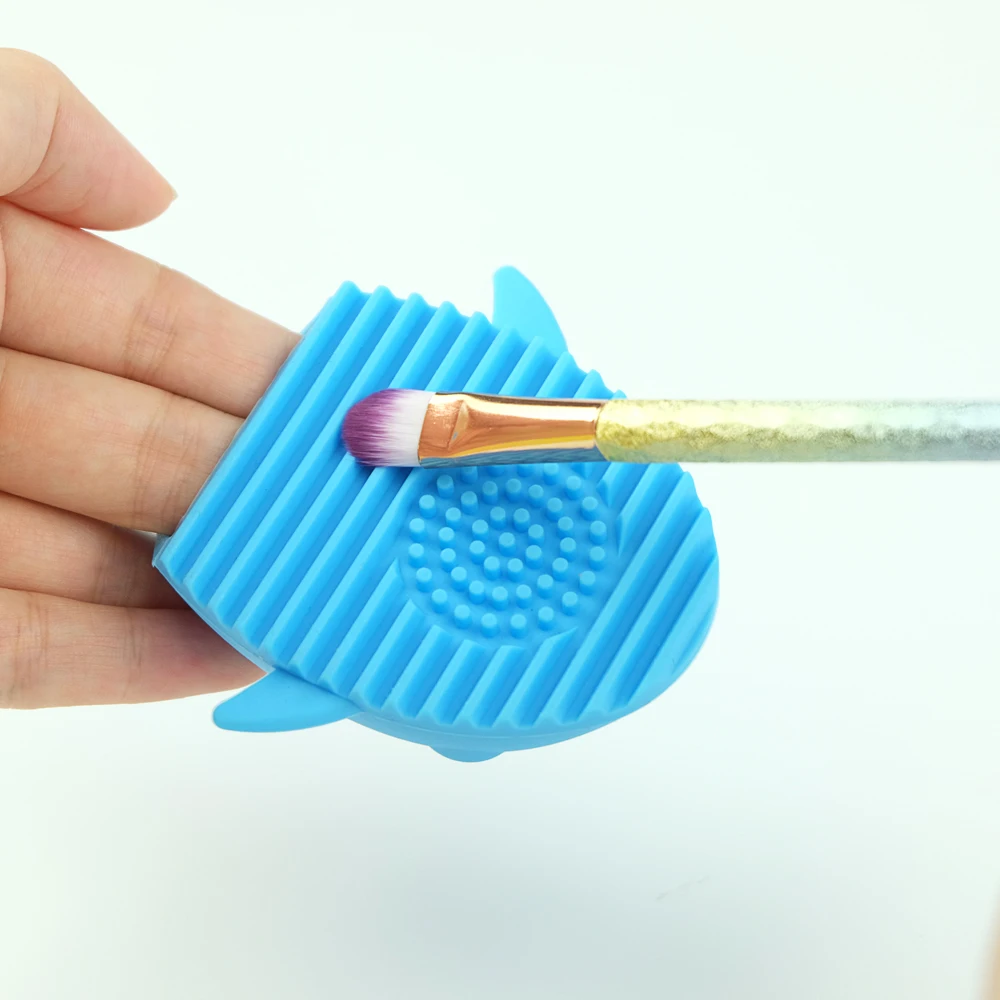 Кисть в форме рыбы силиконовая для макияжа очищающее средство косметический