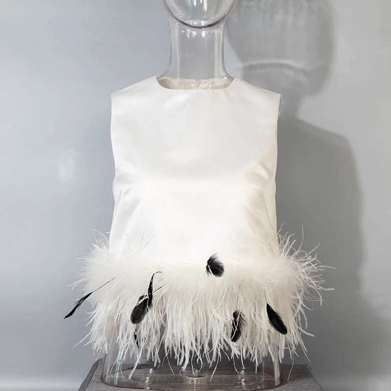 White TWOTWINSTYLE, женский жилет с перьями, без рукавов, на молнии сзади, белая короткая одежда для женщин, Весенняя мода, новые Топы большого размера - Цвет: White