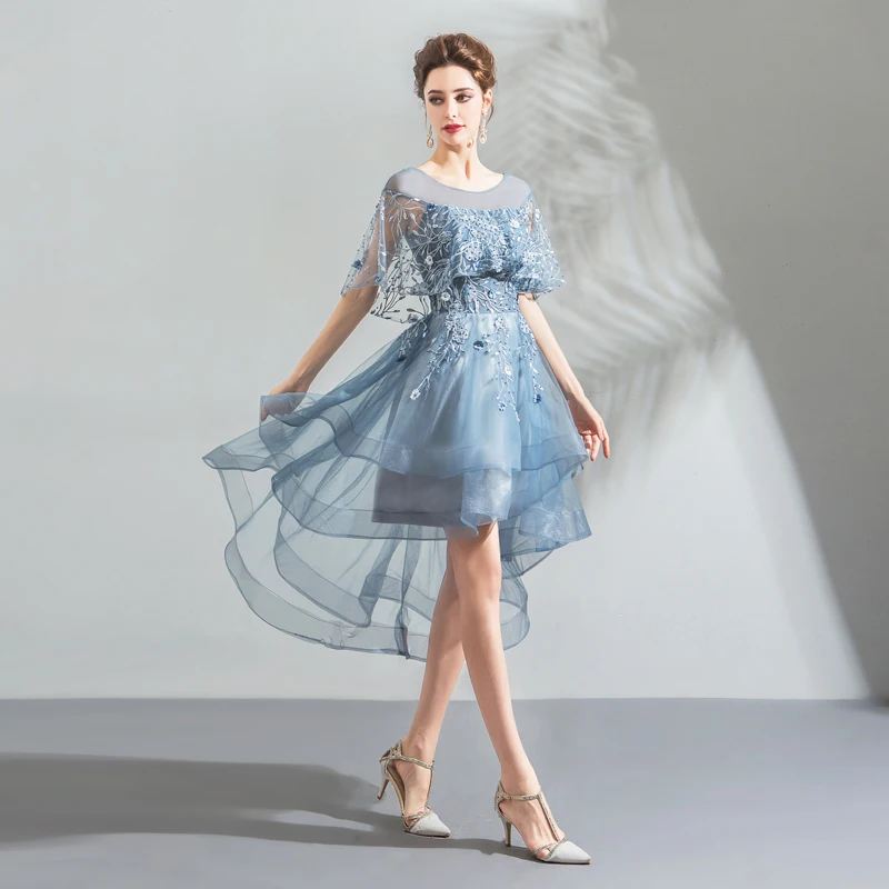 Женское коктейльное платье SSFashion серое синее с кружевной вышивкой коротким