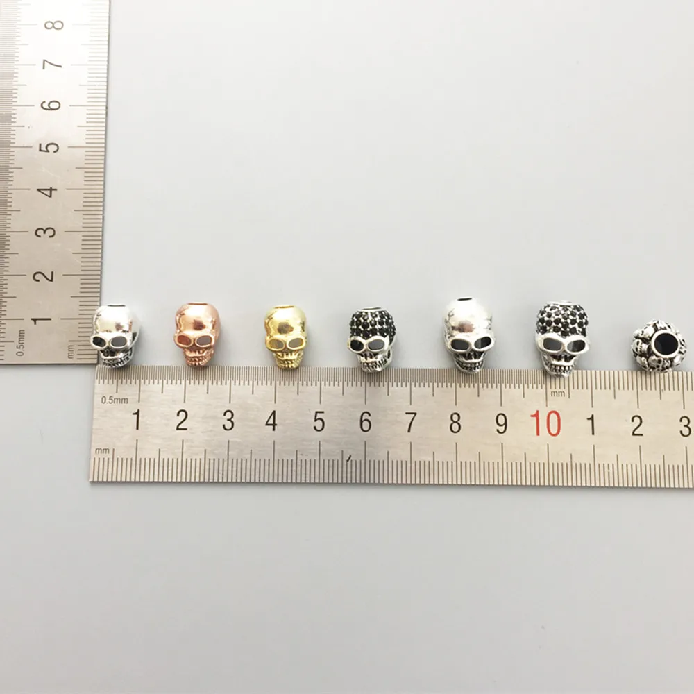 Серебряный черный циркониевый череп бусины несколько крошечных бусин Fit браслет