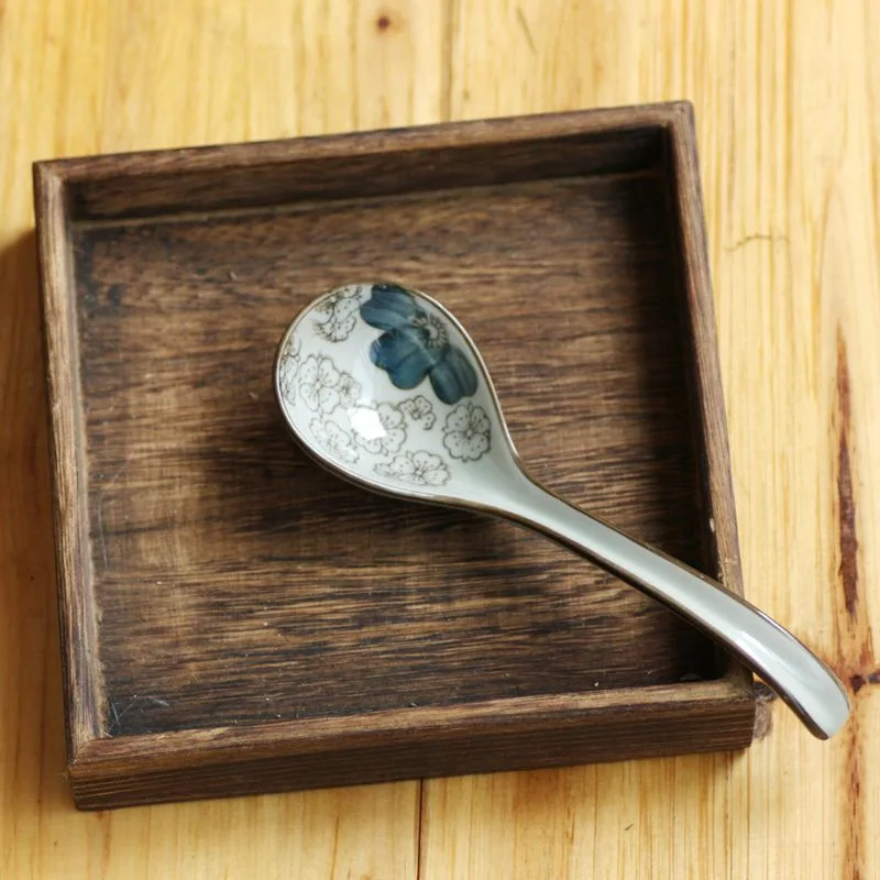 Под глазурью цветная ручная роспись керамическая ложка фарфоровая для супа