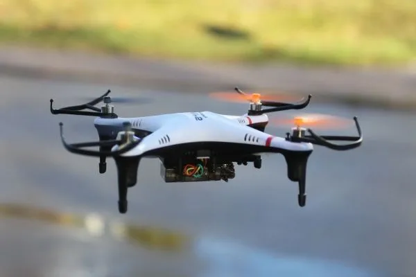 Квадрокоптер F07569 Nine Eagles F11 для аэрофотосъемки Fpv 4 осевой Радиоуправляемый
