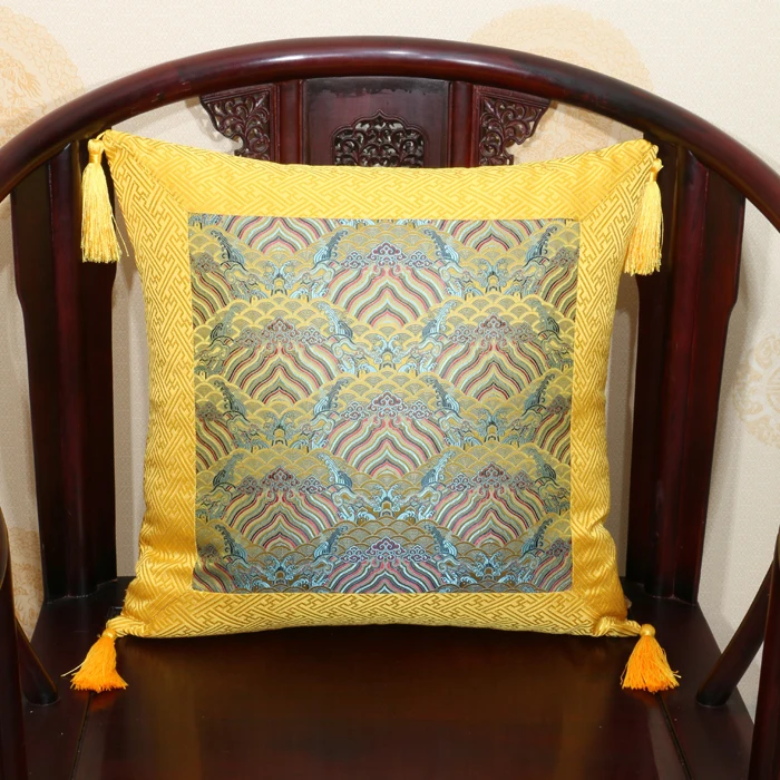 Наволочка из натурального шелка тутового шелкопряда с кисточками наволочки