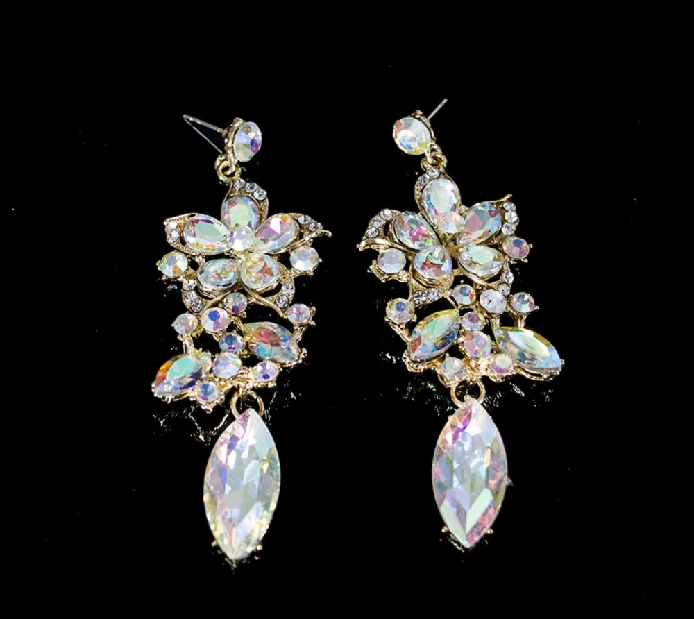 Женский комплект ювелирных изделий массивное ожерелье серьги-макси недорогие