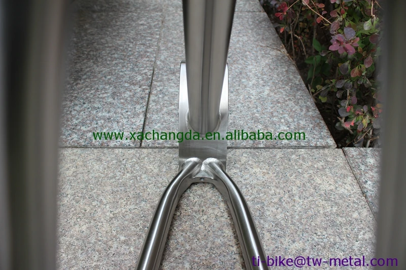 Титановая рама для горного велосипеда с внутренней кабельной прокладкой