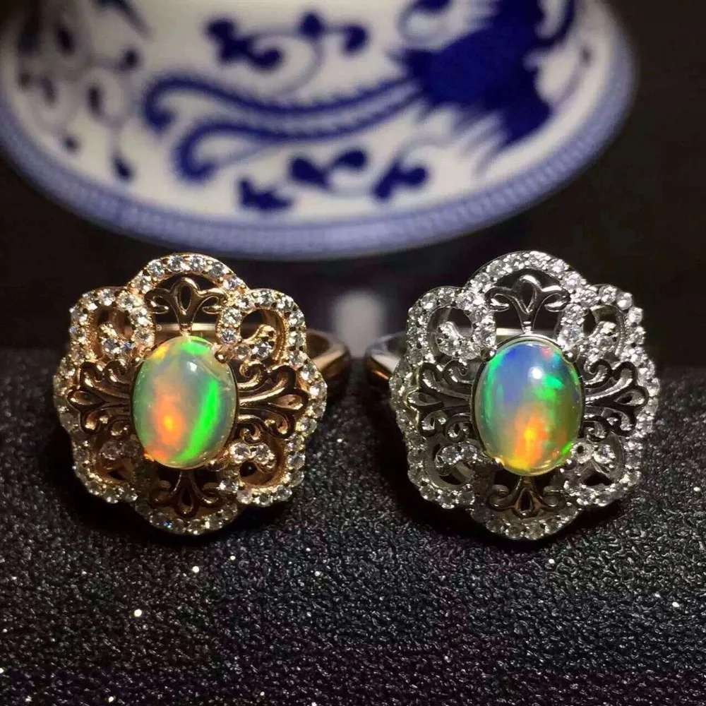 

Кольцо женское из серебра кольцо с драгоценным камнем пробы, с круглыми цветами
