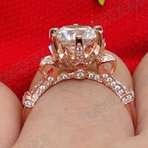 Кольцо с синтетическими алмазами Королевского дизайна 750 розовое золото 2 карат