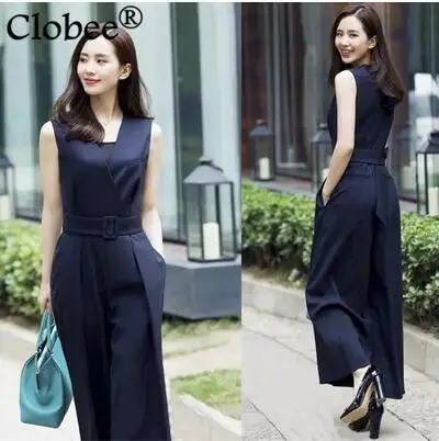 Женский комбинезон без рукавов однотонный черный с широкими штанинами для