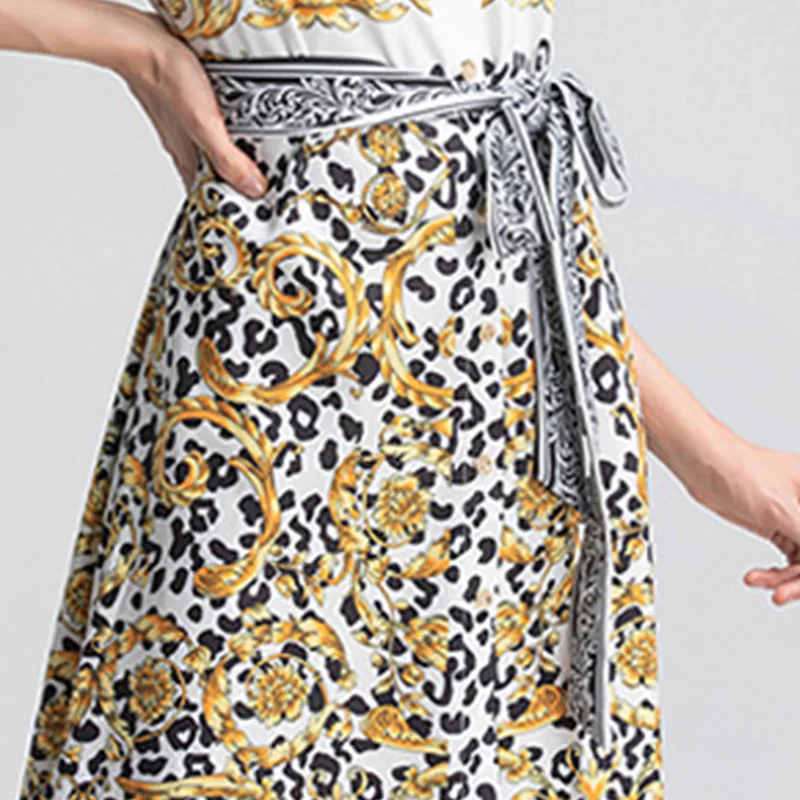 

High Quality 2019 Summer New Women's Dress Temperament Cartoon Print Doll Collar Sleeves With A Large Swing Dresses Female L320