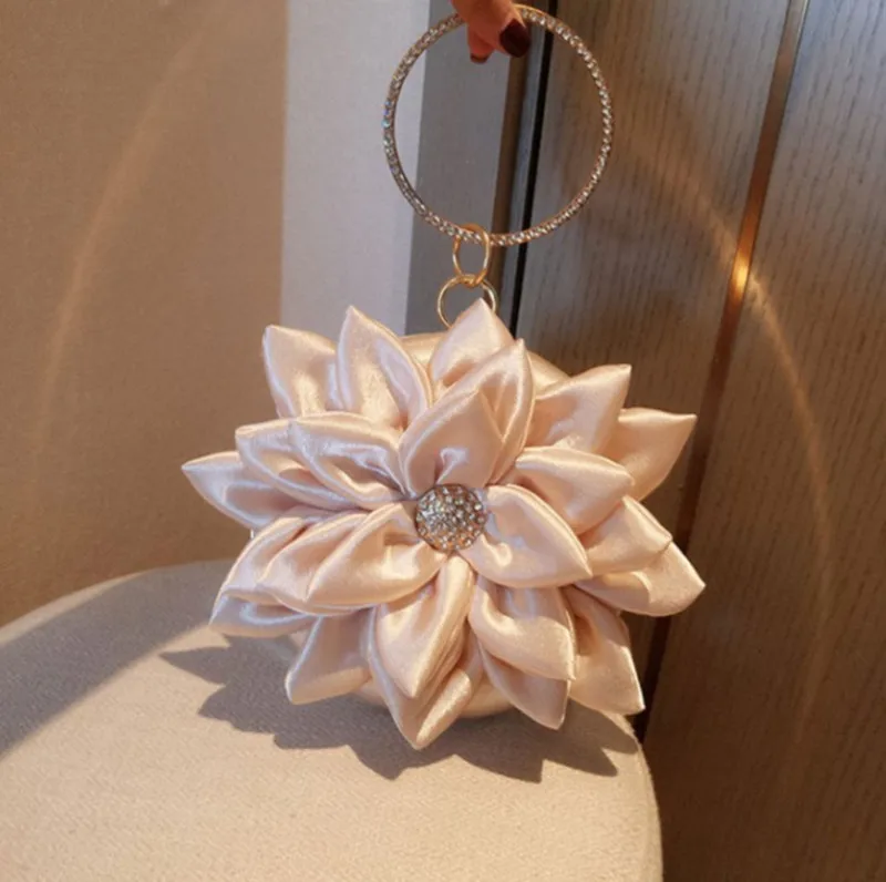 

Hot Sale Evening Bag Flower Wedding Bags for Bride Purse and handbags Wedding Party day Clutches All Match Colorful Totes 2019