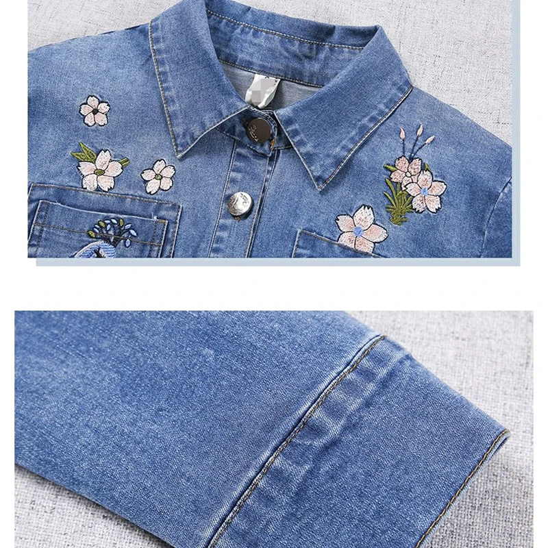 Женское джинсовое платье с вышивкой повседневное однобортное средней длины на