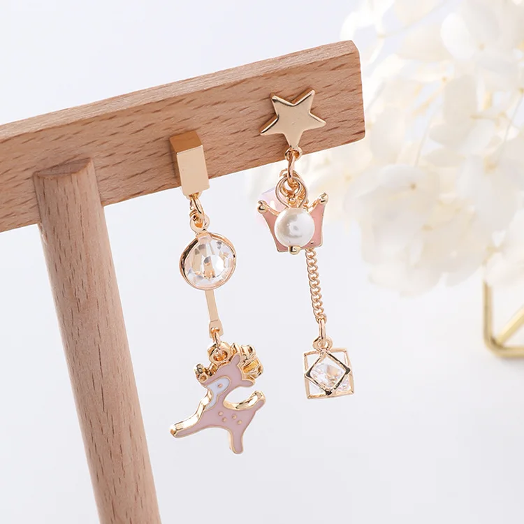 2018 корейский прекрасный мультфильм стиль Висячие серьги Асимметричный олень
