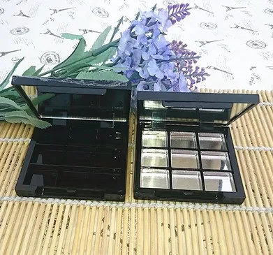 

wholesale 9 Grids Empty Eye Shadow with Mirror, Aluminum Black Palette Pans, Makeup Tool, Cosmetic DIY High Quality Plastic Box