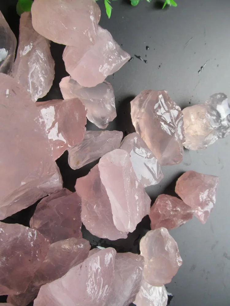 Натуральный розовый кварц Crstal руды энергии камень любви кристалл фэн шуй