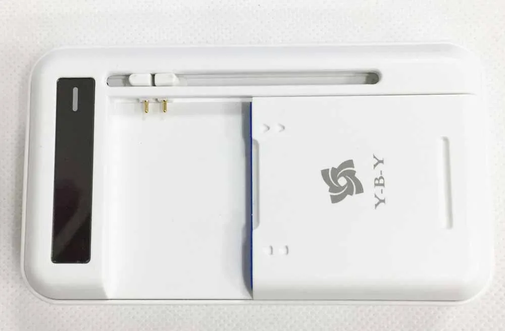 Универсальное настенное зарядное устройство USB док станция для аккумуляторов