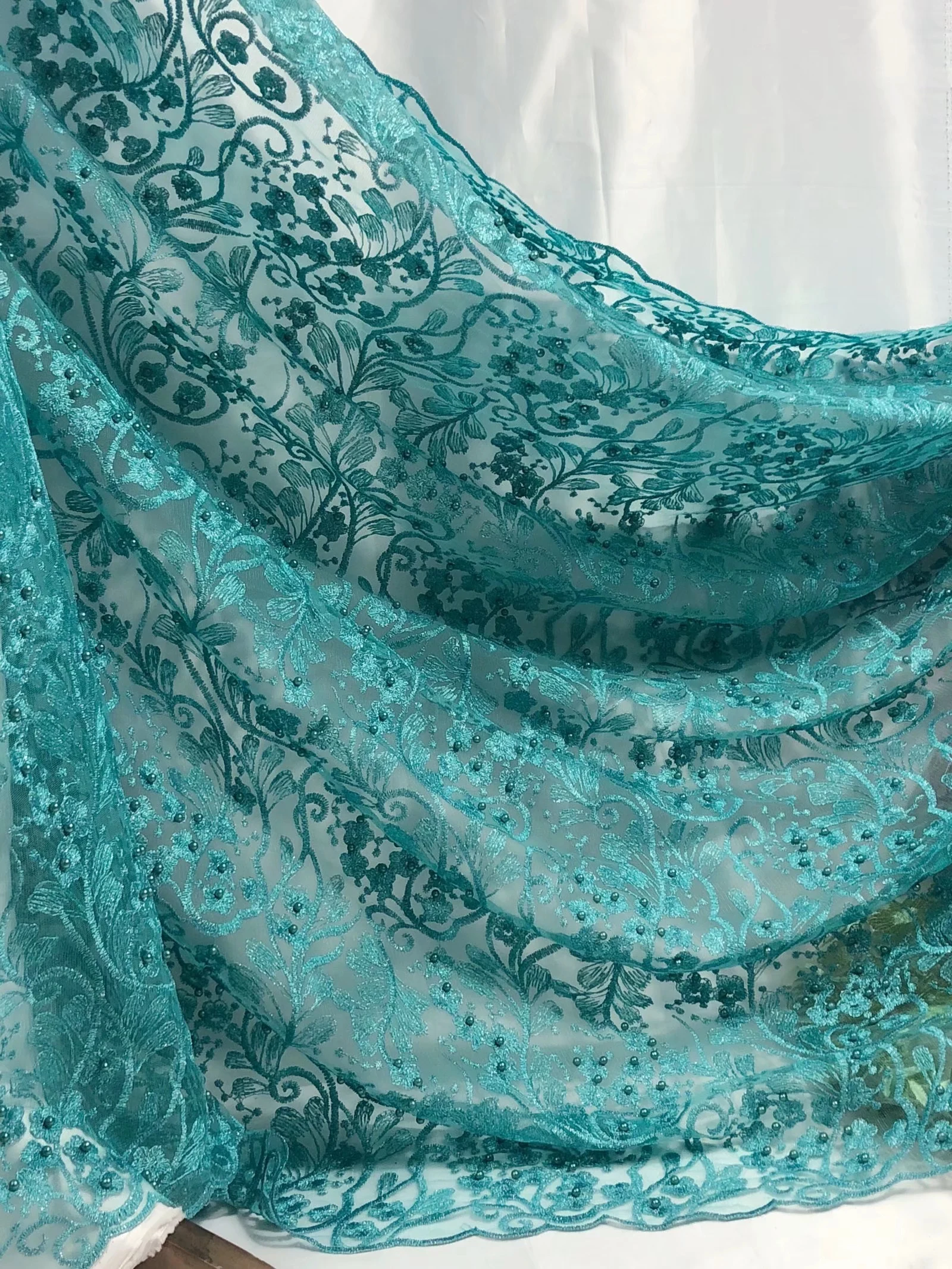 

BEAUTIFICAL nigerian lace fabrics gold color tulle lace fabric Fashion elegant embroidered beads french net lace for dress LN95