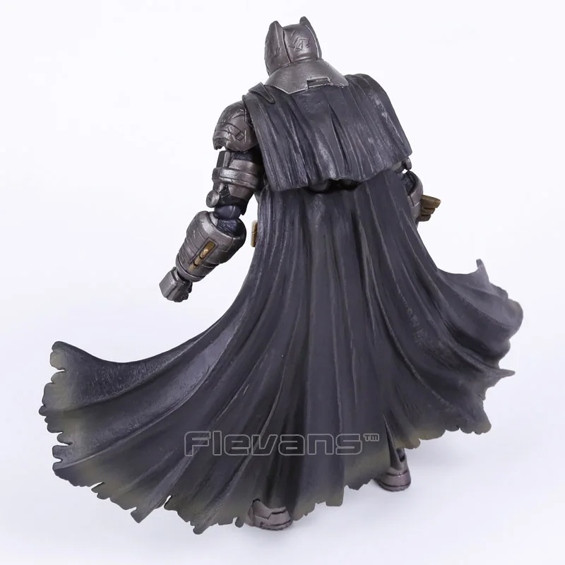 Play Arts KAI Batman v Супермен Dawn of Justice № 3 Бэтмен в доспехах ПВХ фигурка Коллекционная модель игрушки