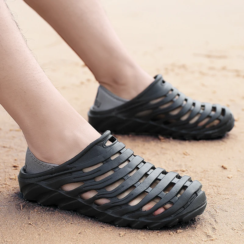 Мужская обувь с перфорацией; мужские сандалии; Sandalias; Летняя обувь; Sandalen; тапочки; Sandalet hombre Sandali Croc; Сабо; Новинка года