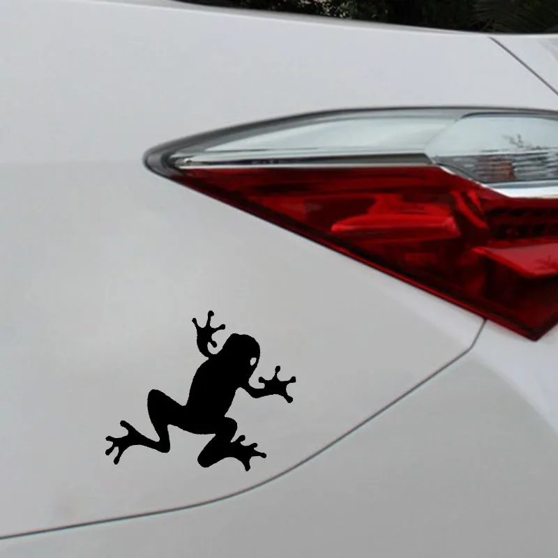 

YJZT 15.5CM*12.8CM Caricature Crouching Amphibians Nifty Vinyl Decal Nice Car Sticker Black/Silver C19-0889