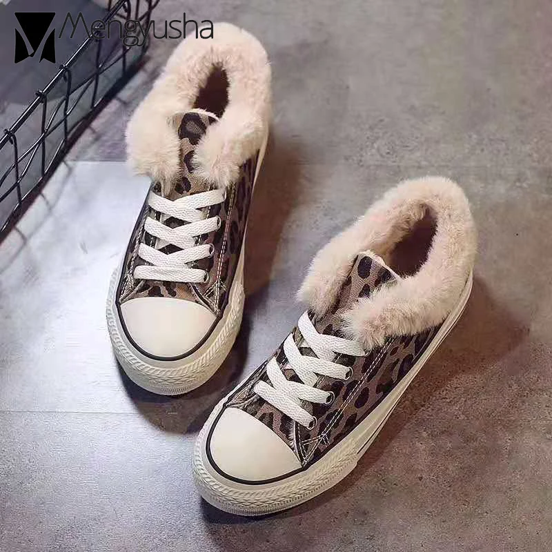 На зимнем меху маленькие белые туфли женские фланели leopard криперы теплые