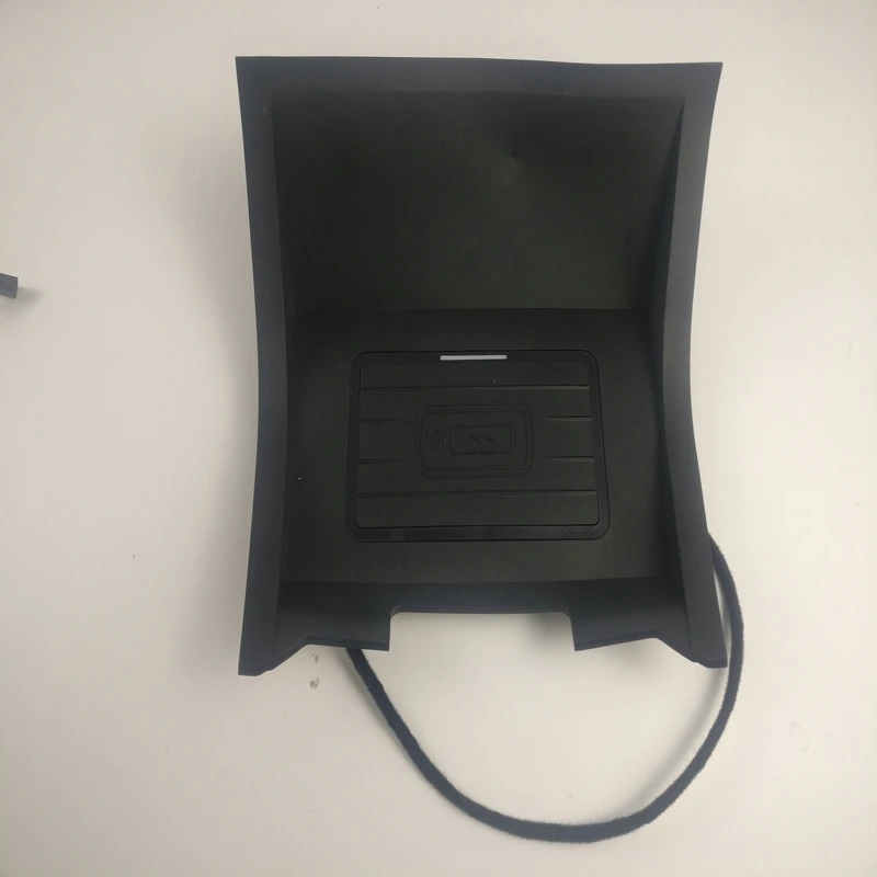 Специальная Бортовая беспроводная панель QI для зарядки телефона автомобильные