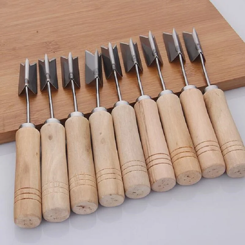 Нож для ананаса из классической нержавеющей стали с деревянной ручкой