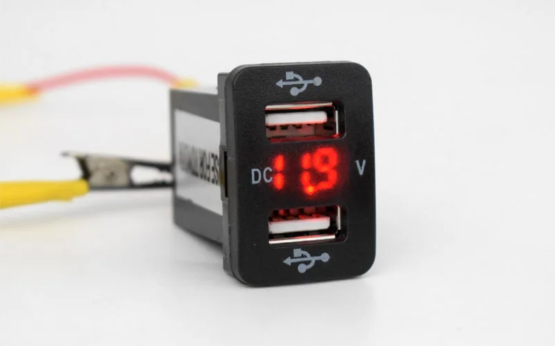 XCGaoon специальный выделенный 5V 4.2A на 2-портный Dual USB Порты и разъёмы автомобиля Зарядное устройство с светодиодный вольтметр разъем адаптера для TOYOTA вход DC 12 V-24 V