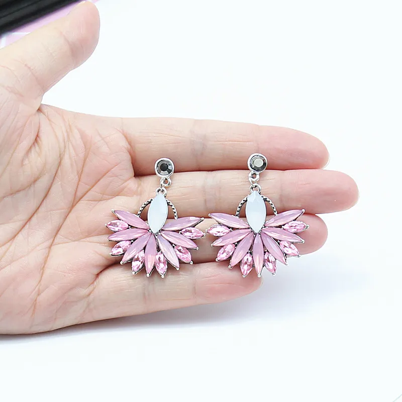Pink Colour new design Women's Trendy Alloy Retro Ear Studs Top Seller Stud Earrings Factory Wholesale | Украшения и