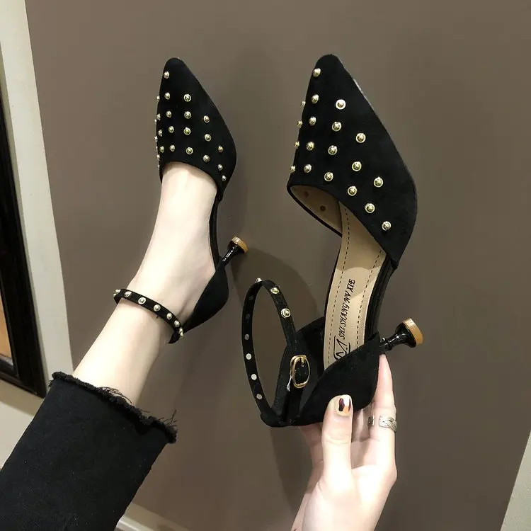 Женская обувь коллекция 2019 года Летняя женская Модные женские босоножки кожаные