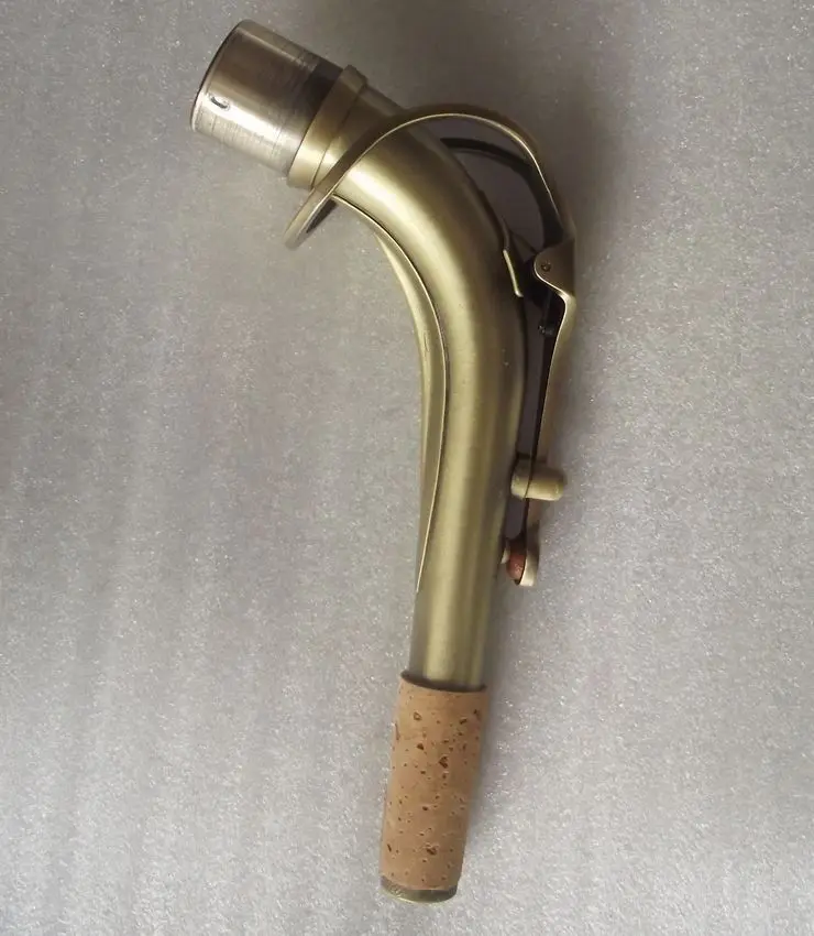 

New Alto saxophone neck Great sound