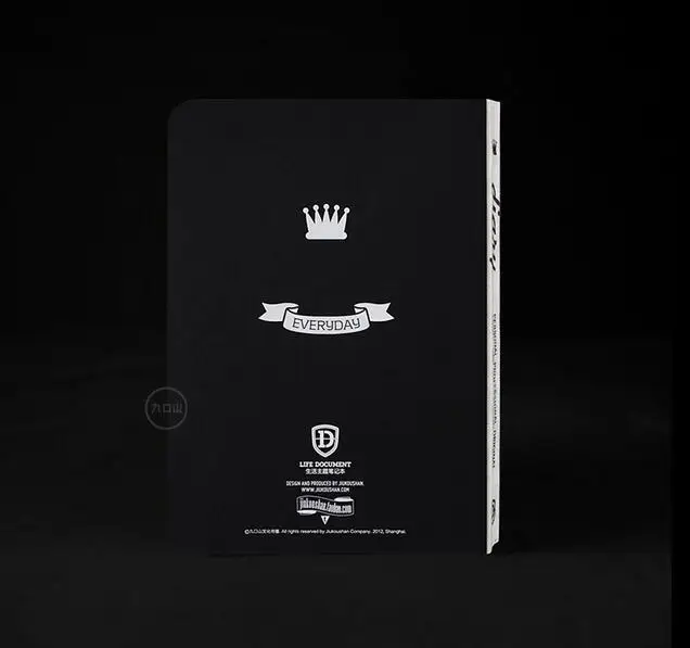 Исследуйте тематический дневник 13*18 см в квадрате + подбитые листы 256 страниц