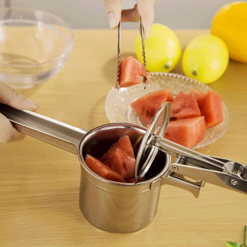 

Practical Manual Press Mashed Potato Maker Fruit Juicer Kitchen Tool