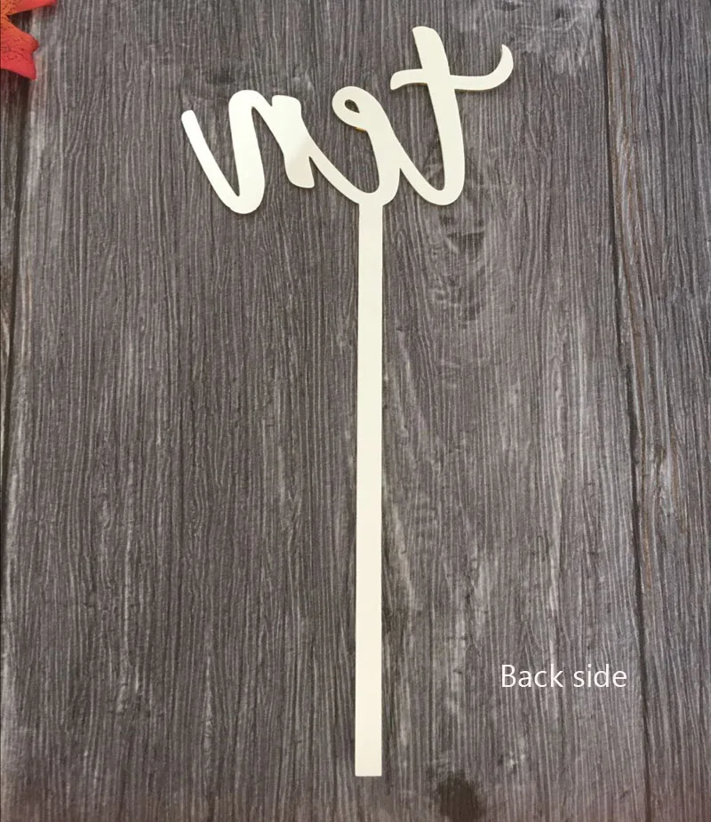 Акриловые номера свадебных столов цвета: золотистый серебристый зеркальный стол